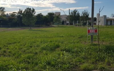 Lote en esquina en Loteo Algarrobos de Oro Verde