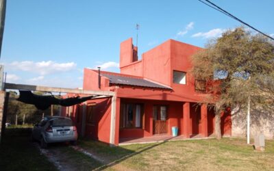Casa en Oro Verde barrio Algarrobos zona frente a Padre Lamy