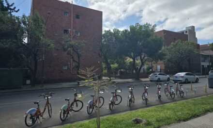 Departamento en Paraná sobre calle Carbó