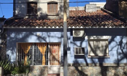 Casa en calle Alfredo Nux Paraná